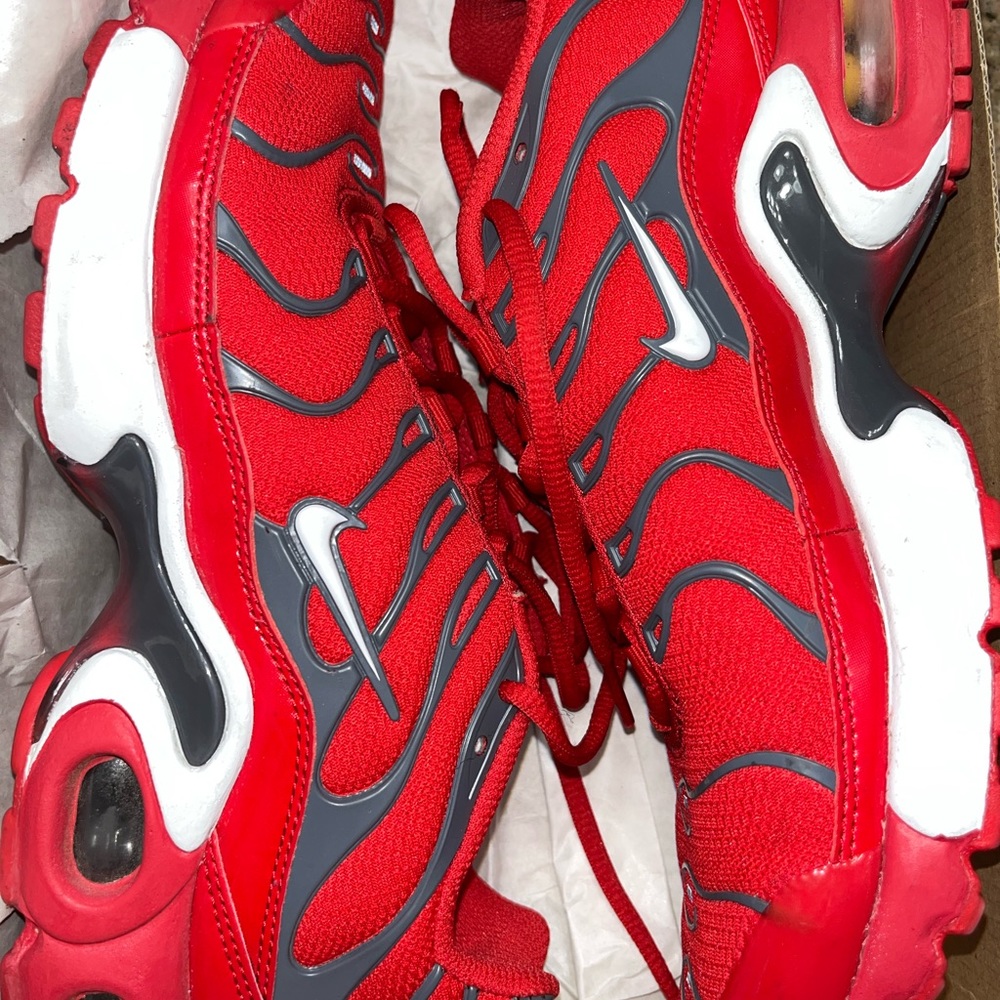 Air Max Plus University Red/Pure Platinum (6.5Y)